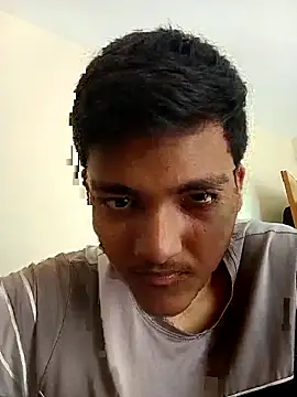 Snapshot of WrinkledTriops chatting on April 5, 2026, 7:15 am WrinkledTriops online show from April 5, 2026, 7:15 am