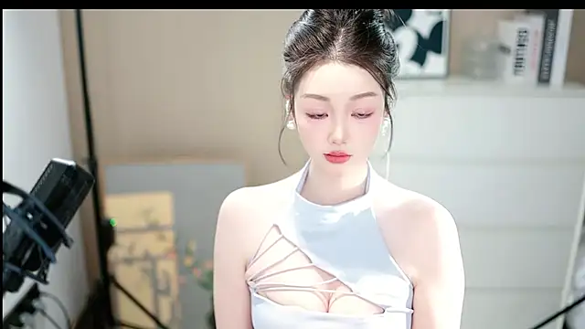 Snapshot of abbyli12 chatting on December 16, 2025, 2:54 pm abbyli12 online show from December 16, 2025, 2:54 pm