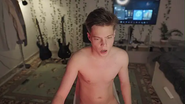 Snapshot of RusBradPitt chatting on November 6, 2025, 12:53 pm RusBradPitt online show from November 6, 2025, 12:53 pm