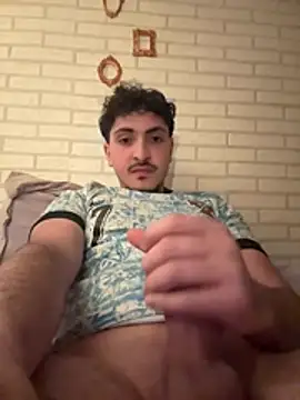 Snapshot of amo660 chatting on April 2, 2026, 1:46 am amo660 online show from April 2, 2026, 1:46 am