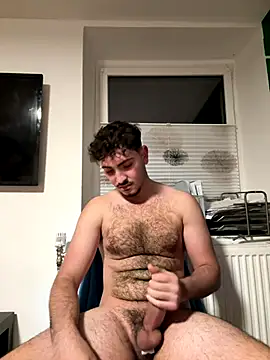 Snapshot of amo660 chatting on October 21, 2025, 9:14 pm amo660 online show from October 21, 2025, 9:14 pm