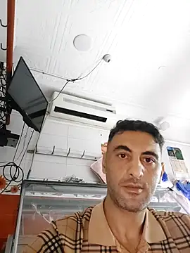 mahdiDido online show from October 19, 2025, 8:11 pm