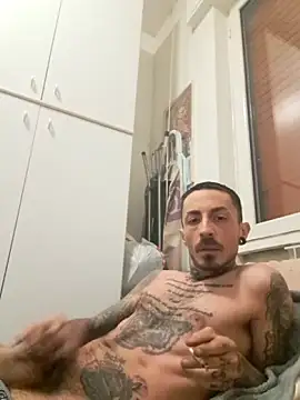 Robe420 online show from November 19, 2025, 10:32 pm