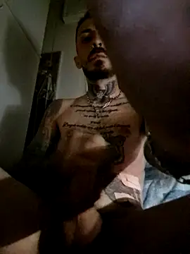 Snapshot of Robe420 chatting on June 20, 2026, 2:38 am Robe420 online show from June 20, 2026, 2:38 am