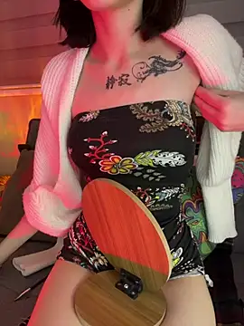 Isla rosee18 online show from July 19, 2026, 3:15 am