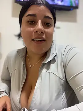 Snapshot of Tokio_Sakura chatting on February 6, 2026, 9:11 pm Tokio Sakura online show from February 6, 2026, 9:11 pm