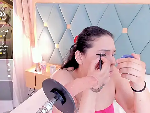 Snapshot of TIFFANY_GLOW__ chatting on October 10, 2025, 10:10 pm TIFFANY GLOW online show from October 10, 2025, 10:10 pm