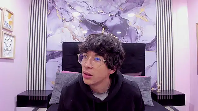 Snapshot of Desire_Ecstasy chatting on November 27, 2025, 1:00 pm Desire Ecstasy online show from November 27, 2025, 1:00 pm