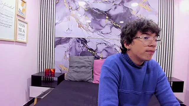 Snapshot of Desire_Ecstasy chatting on November 11, 2025, 1:06 pm Desire Ecstasy online show from November 11, 2025, 1:06 pm