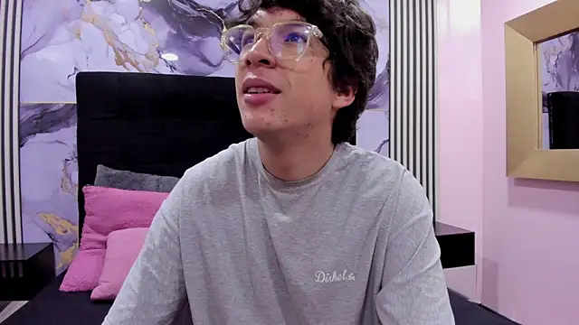 Snapshot of Desire_Ecstasy chatting on November 24, 2025, 1:00 pm Desire Ecstasy online show from November 24, 2025, 1:00 pm