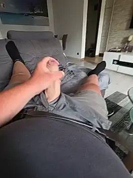 bigdicksklave online show from June 10, 2026, 7:09 am