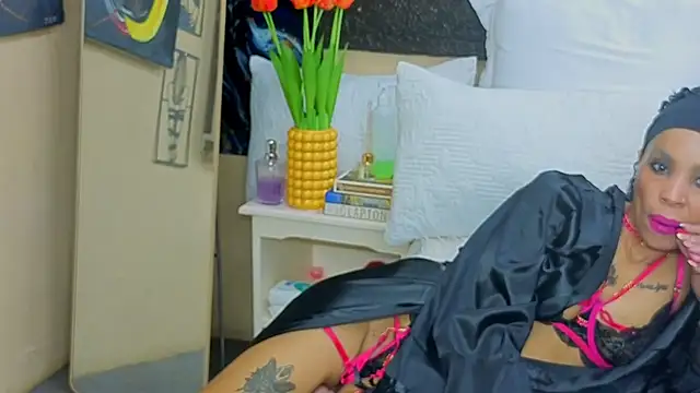 CaramelNatashaxx online show from October 10, 2025, 3:29 am