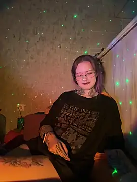 n1ghtcloud online show from November 7, 2025, 7:51 pm