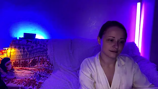 Snapshot of Stasia_couple chatting on October 16, 2025, 4:37 pm Stasia couple online show from October 16, 2025, 4:37 pm