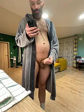 smint06 online show from February 10, 2026, 7:35 pm