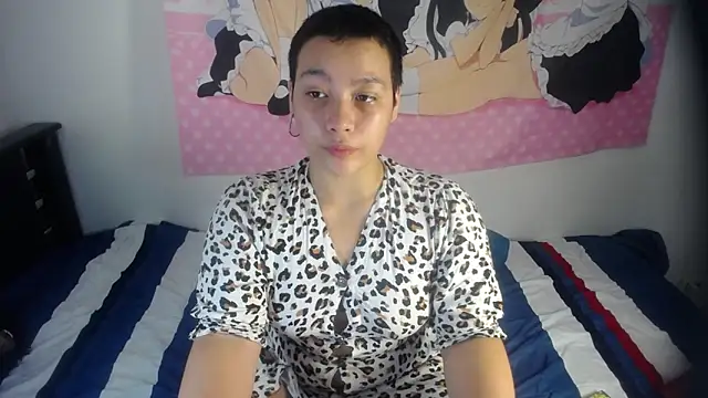 Snapshot of Cherry_vald chatting on June 18, 2026, 2:33 pm Cherry vald online show from June 18, 2026, 2:33 pm