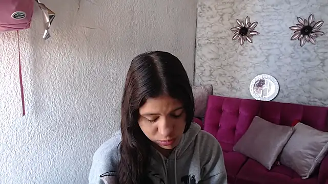 Evagirl69 online show from June 12, 2026, 12:25 pm