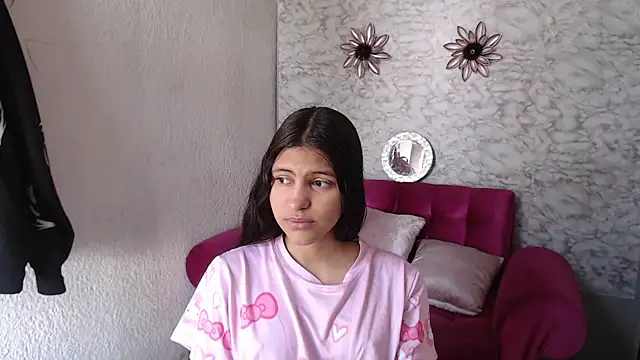 Evagirl69 online show from April 27, 2026, 12:36 pm