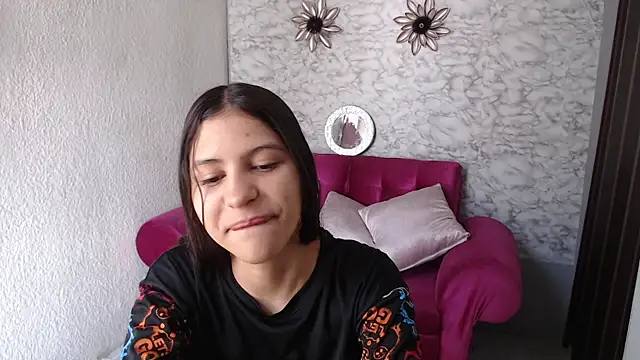 Evagirl69 online show from April 1, 2026, 12:17 pm