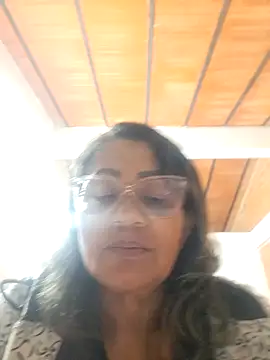 Snapshot of Vickysweeeettt chatting on April 27, 2026, 2:09 am Vickysweeeettt online show from April 27, 2026, 2:09 am