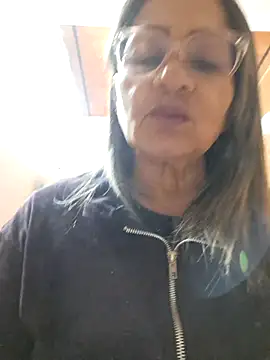 Vickysweeeettt online show from March 21, 2026, 9:25 am