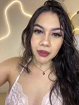 Snapshot of Zoe_Serrat chatting on November 11, 2025, 12:33 pm Zoe Serrat online show from November 11, 2025, 12:33 pm