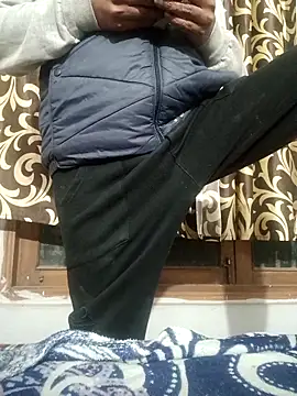 vardh033 online show from January 15, 2026, 4:54 pm