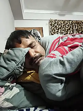 vardh033 online show from January 9, 2026, 1:12 am