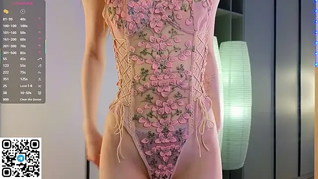 Snapshot of Quinavelle chatting on March 11, 2026, 7:02 am Quinavelle online show from March 11, 2026, 7:02 am