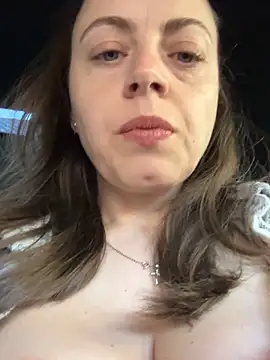 ladywithbigass online show from April 27, 2026, 5:05 am