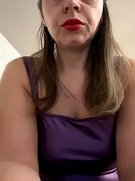 ladywithbigass online show from November 18, 2025, 5:44 am