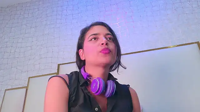 Snapshot of thalia888_ chatting on July 10, 2026, 7:03 pm thalia888 online show from July 10, 2026, 7:03 pm