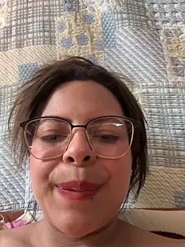 Snapshot of MiaCollinssx chatting on July 28, 2026, 3:21 pm MiaCollinssx online show from July 28, 2026, 3:21 pm