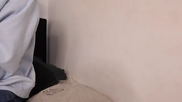 alexmark  online show from March 24, 2026, 5:13 pm