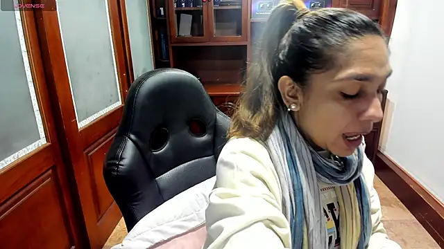 Snapshot of SexyRachel_ chatting on November 15, 2025, 11:58 am SexyRachel online show from November 15, 2025, 11:58 am