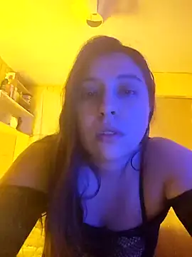 Snapshot of caronicole77 chatting on February 15, 2026, 3:40 am caronicole77 online show from February 15, 2026, 3:40 am