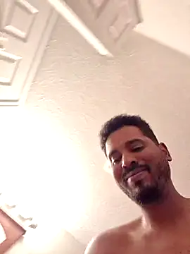 Danypeluche online show from November 15, 2025, 6:17 am