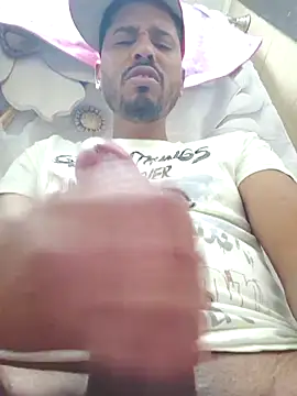 Danypeluche online show from September 18, 2025, 4:04 am