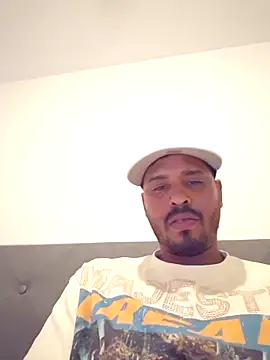 Danypeluche online show from November 15, 2025, 9:08 pm