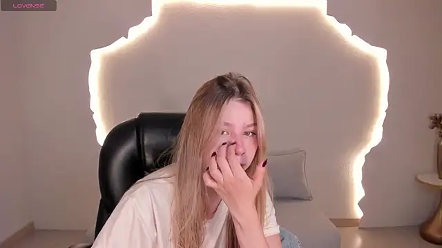 TiffannySins online show from July 25, 2026, 7:09 pm