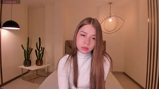 TiffannySins online show from November 25, 2025, 4:13 am