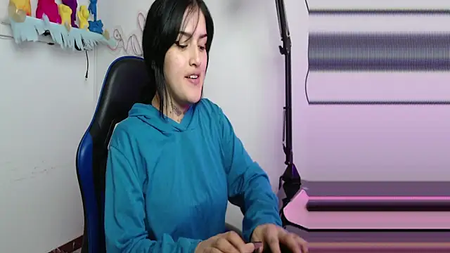 Snapshot of sari_belle chatting on October 8, 2025, 10:17 am sari belle online show from October 8, 2025, 10:17 am