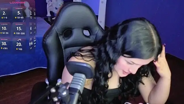 sari belle online show from December 22, 2025, 8:53 pm