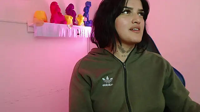 Snapshot of sari_belle chatting on October 7, 2025, 10:05 am sari belle online show from October 7, 2025, 10:05 am