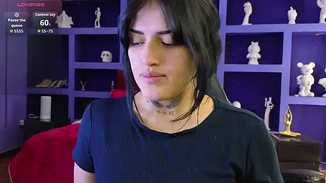 Snapshot of sari_belle chatting on October 9, 2025, 9:26 pm sari belle online show from October 9, 2025, 9:26 pm