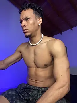 RickKrong  online show from November 14, 2025, 6:55 pm