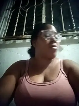 Snapshot of Big_ass_submissive chatting on February 19, 2026, 12:40 am Big ass submissive online show from February 19, 2026, 12:40 am