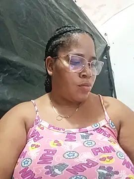 Big ass submissive online show from June 19, 2026, 6:47 pm