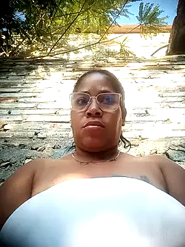 Snapshot of Big_ass_submissive chatting on February 15, 2026, 1:54 pm Big ass submissive online show from February 15, 2026, 1:54 pm