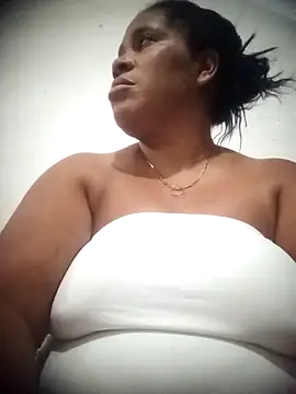 Snapshot of Big_ass_submissive chatting on February 15, 2026, 4:13 am Big ass submissive online show from February 15, 2026, 4:13 am